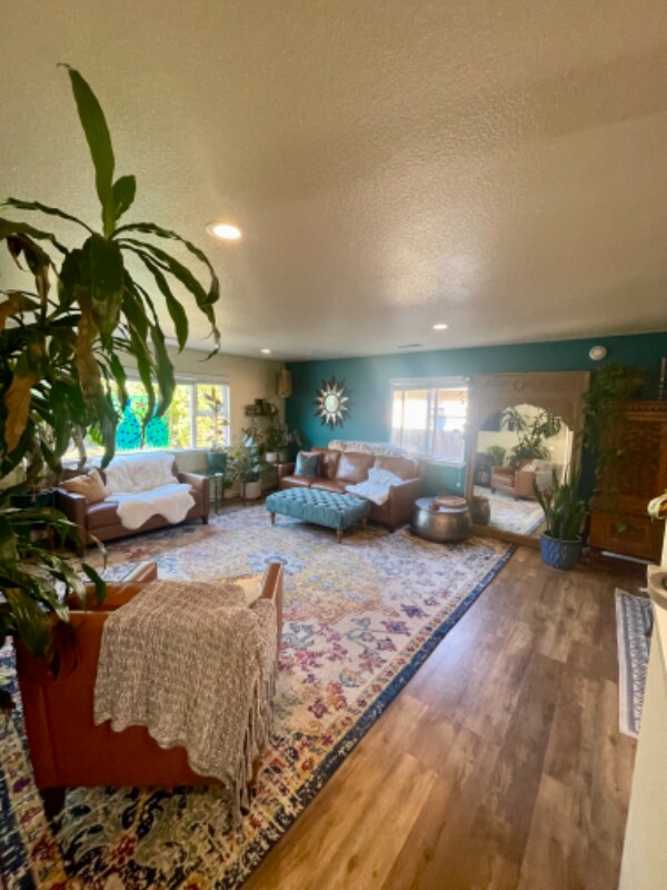 Building Photo - 2122 Ariel Way