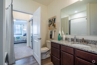 Ivy- 2BR, 2BA - Beacon on 5th