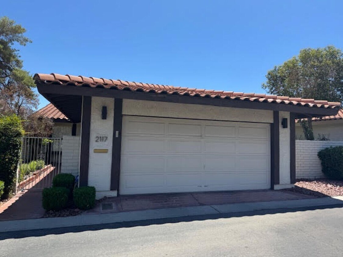 Primary Photo - FULLY FURNISHED Home in Spanish Oaks!!