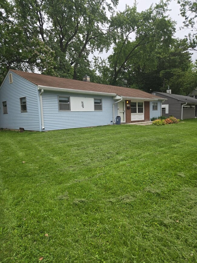 Building Photo - 3912 N Webster Ave