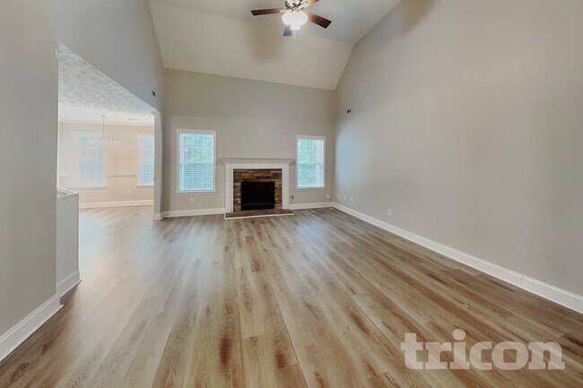 Foto del edificio - 110 Brooks Cir