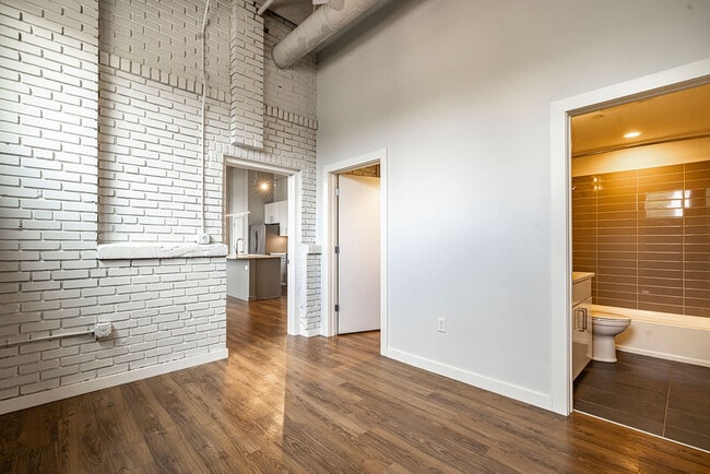 Building Photo - Mueller Lofts