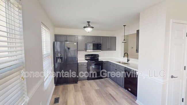 Foto del edificio - 407 Windy Meadow Way