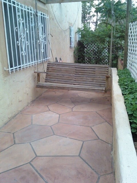 Foto del edificio - MONTERY HEIGHTS CNM/UNM DARLING 2 Bedroom ...