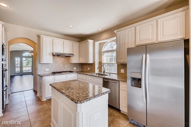 Building Photo - 5 br, 3.5 bath House - 5433 Deer Island Dr...