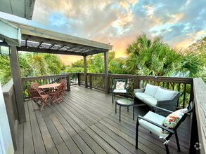 Building Photo - 7700 Boca Ciega Dr