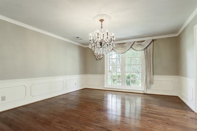Building Photo - 11607 Shady Grove Ln