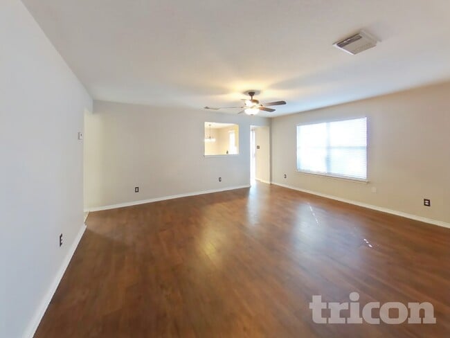 Foto del edificio - 7902 Brazoria Park