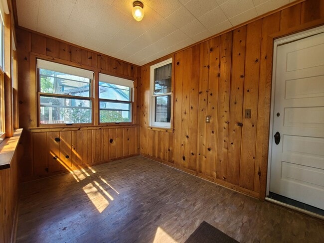 Building Photo - 1314 Niles Ave