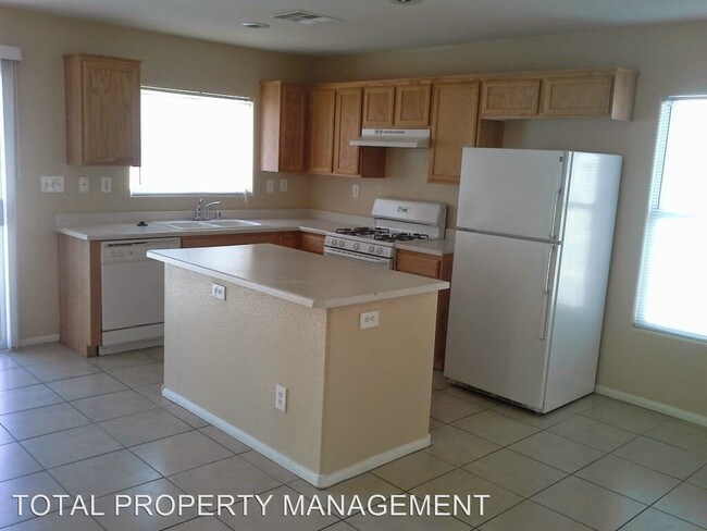 Foto del edificio - 2 br, 2 bath House - 4708 Woodland Ave
