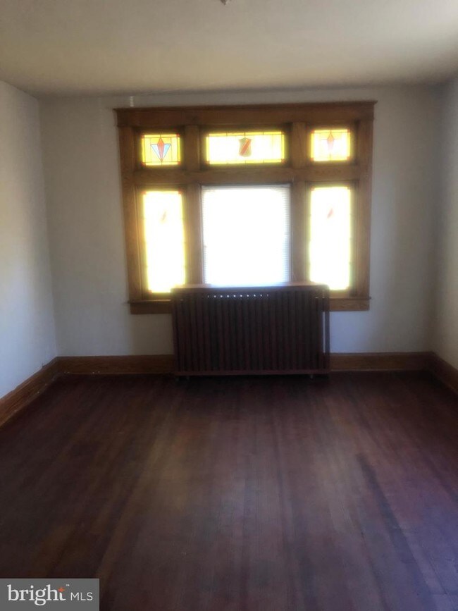 Building Photo - 3205 Hamilton Ave