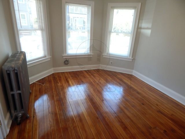 Foto del edificio - 13 Seven Pines Ave