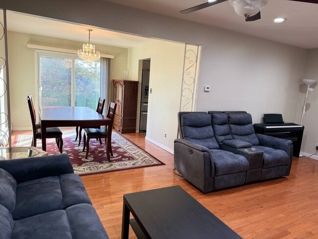 Foto del edificio - 311 Concord St