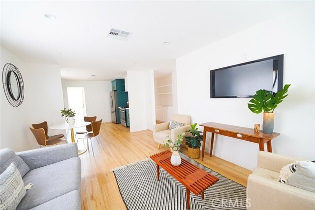 Foto del edificio - 3642 6th Ave