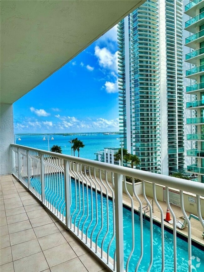 Brickell 1 Bedroom Apartments under 3,000 Miami, FL 220 Rentals