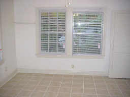 Building Photo - 5136 Bell St