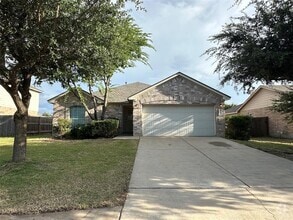 Building Photo - 911 Ranchero Rd