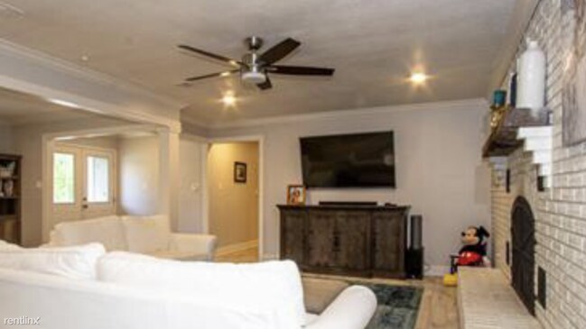 Building Photo - 3 br, 3 bath House - 334 Cole Road