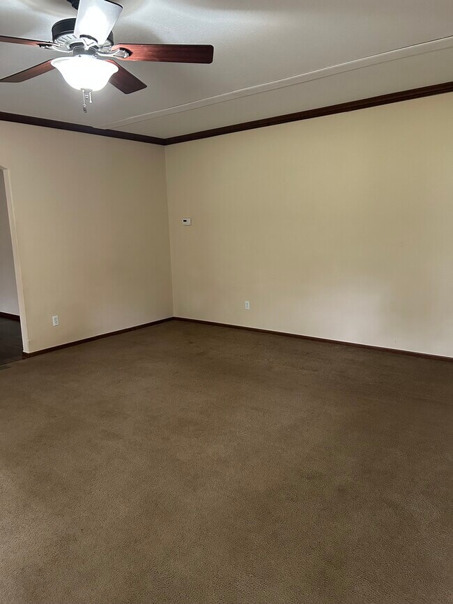 Foto del edificio - 1349 N Juanita Rd