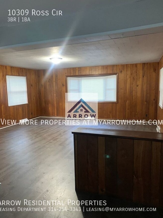 Building Photo - 10309 Ross Cir