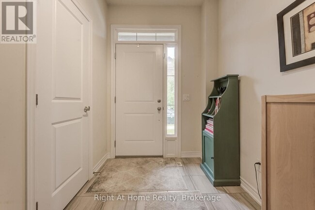 Building Photo - 2364 Natasha Cir