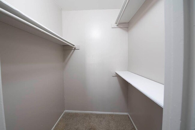 Building Photo - 1300 Parker Ln