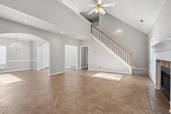 Foto del edificio - 8570 May Orchard Ln