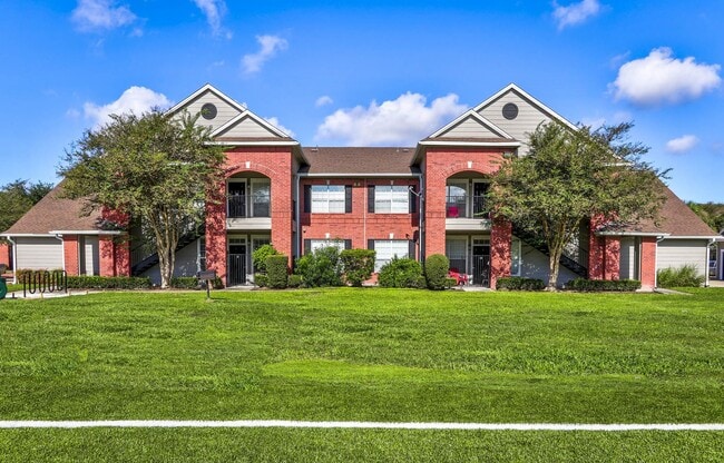 Building Photo - Quail Chase Apartments