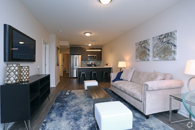 2BR, 2BA - Living Room - 1325 North Wells Apartments