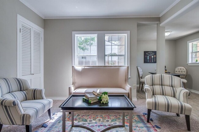 Foto del edificio - Move in specials available!