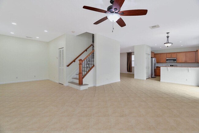 Building Photo - 223 Gazetta Way