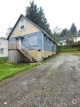 Building Photo - 1333-1336 6 Ave E