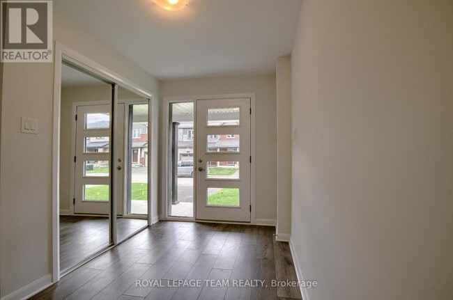 Building Photo - 280 Elsie MacGill Walk