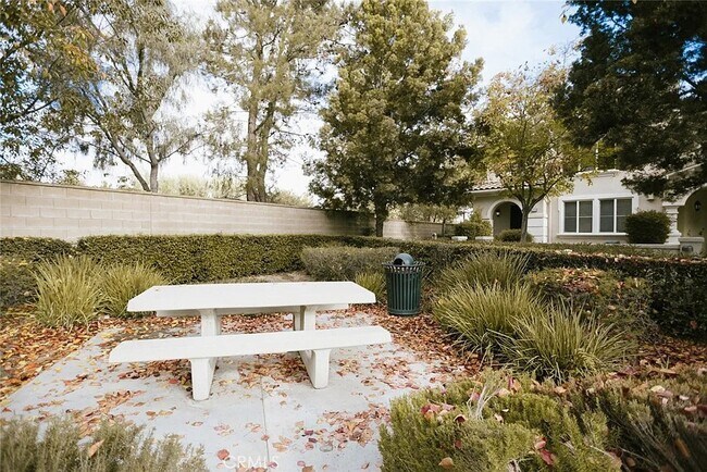 Building Photo - 40003 Cape Cod Ln