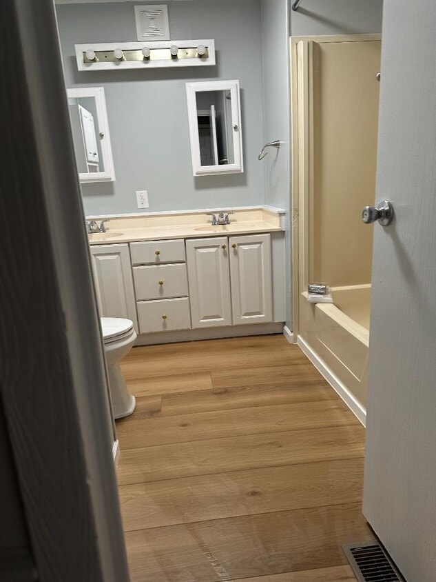 Building Photo - 11285 E Pleasant Lake Rd