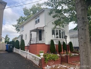Building Photo - 98 Trieste St