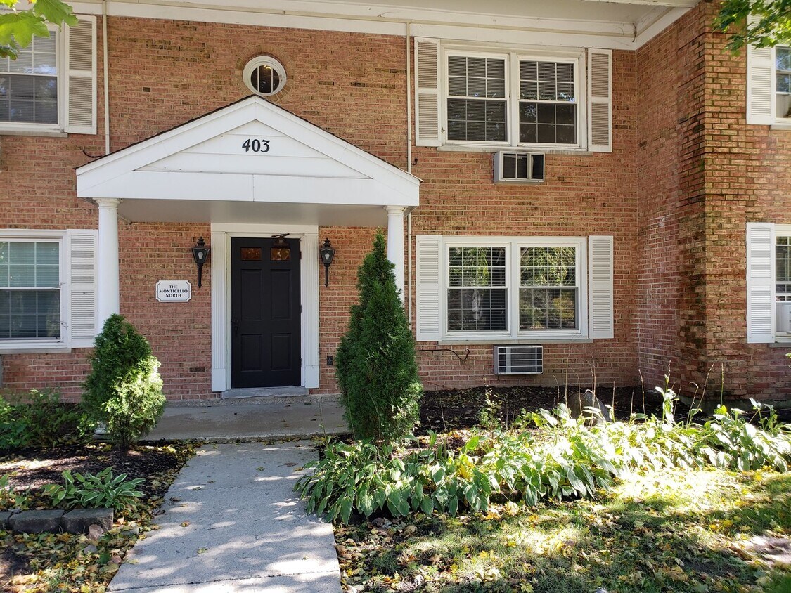 403 N Kennicott Ave Unit 1S, Arlington Heights, IL 60005 Condo for
