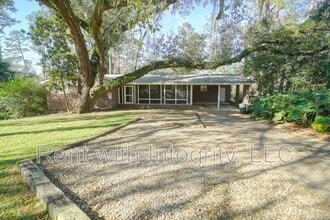Building Photo - 1804 Skyland Dr