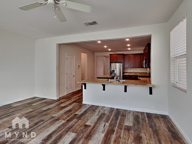 Building Photo - 2556 Lacey Ann Ave