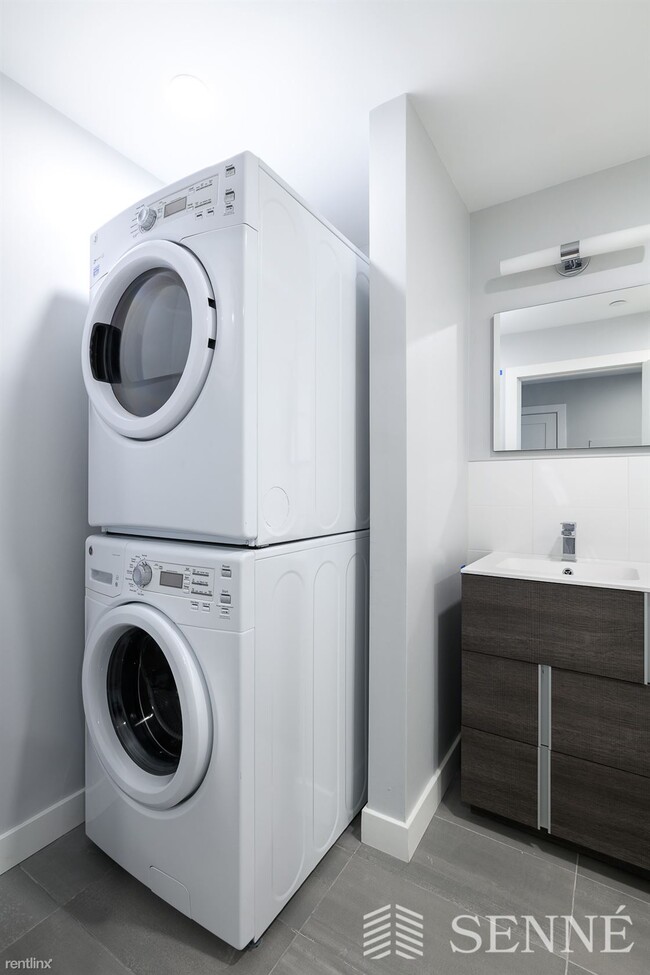 Building Photo - Studio, 1 bath Apartment - 3 Ward St # 420