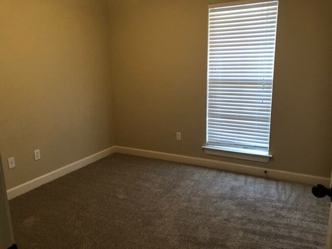 Photo - Rasco Hills Subdivision House