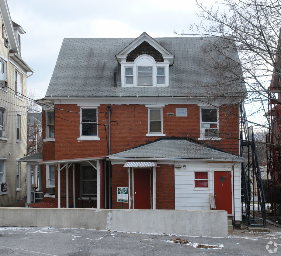 Foto del edificio - 513 W College Ave