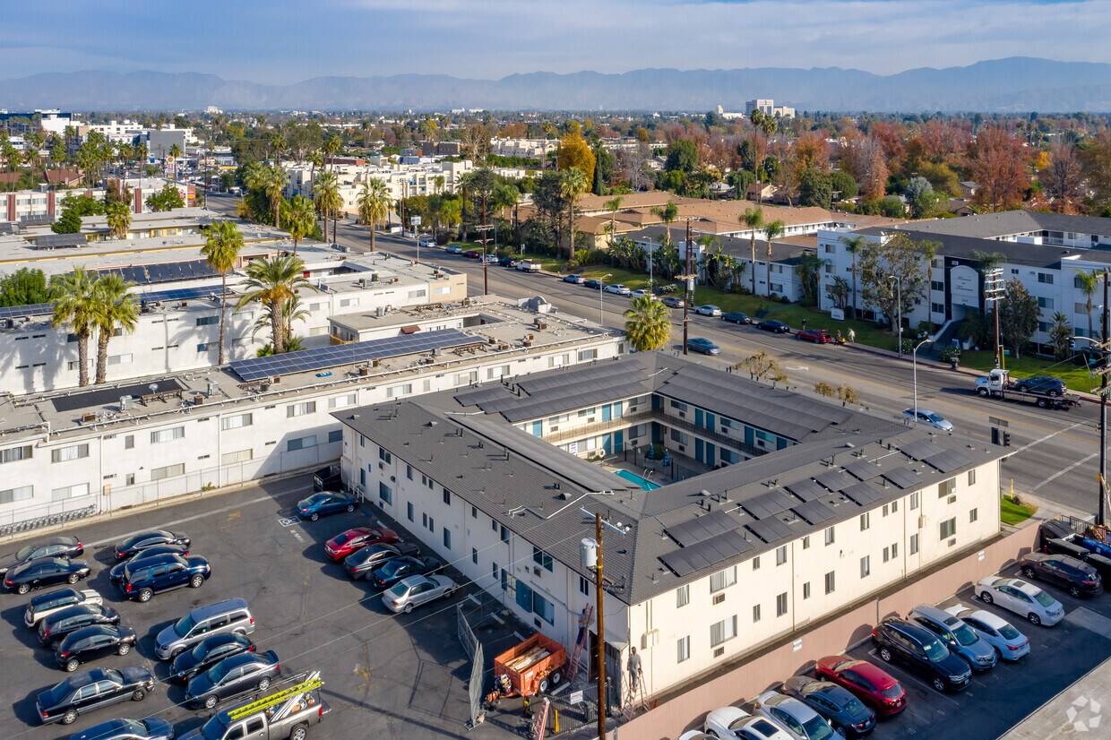 Kingston Apartments in Sherman Oaks, CA Westside Rentals