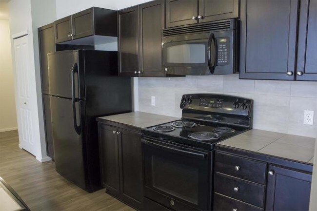 Foto del edificio - 2 bedroom in Everett WA 98208