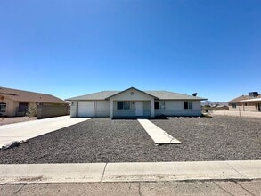 Building Photo - 6582 W Hershey Wy