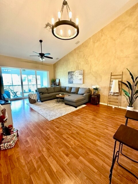 Foto del edificio - 5944 Sand Wedge Ln