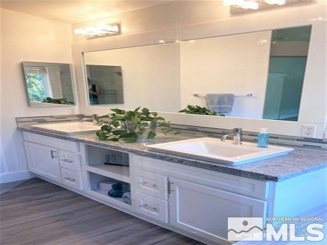 Foto del edificio - 3089 Creekwood Dr