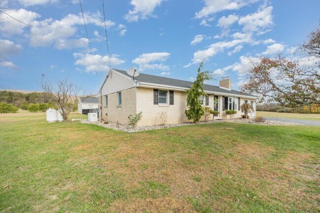 Foto del edificio - 411 Wagner Dr