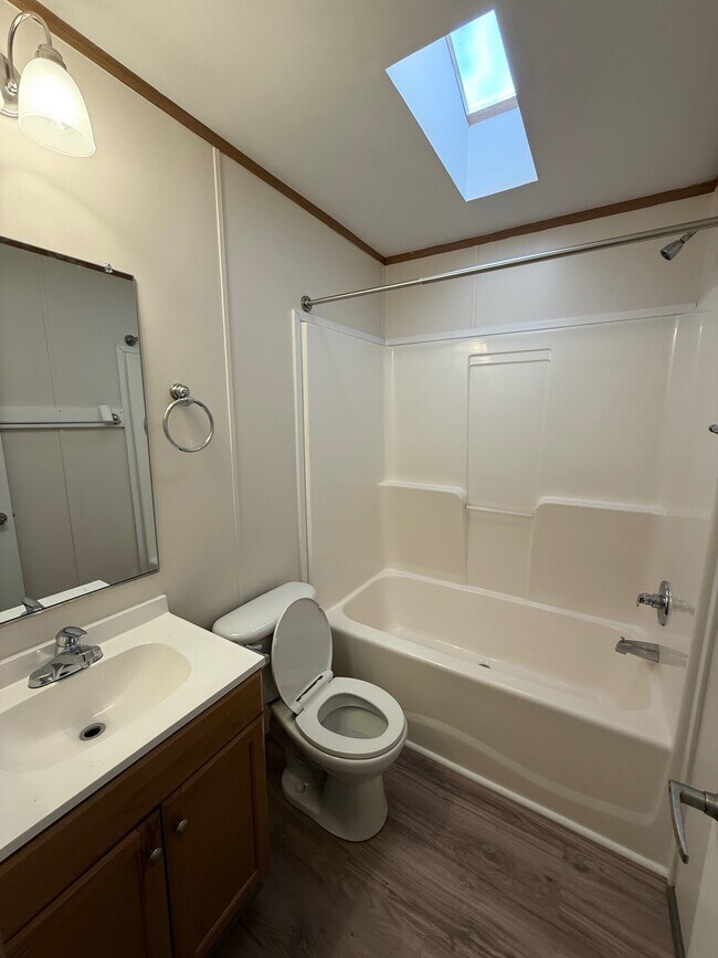 Foto del edificio - 48 Finch St