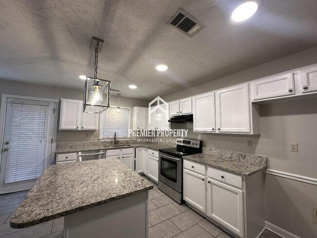 Building Photo - 197 Leaf Trail Ct